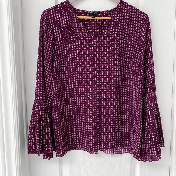 Banana Republic Purple Geometric Blouse Accordion Sleeve V-Neck - Large Petite - Picture 1 of 7